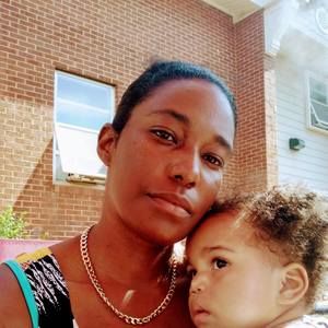 Meet your Posher, Clarissa